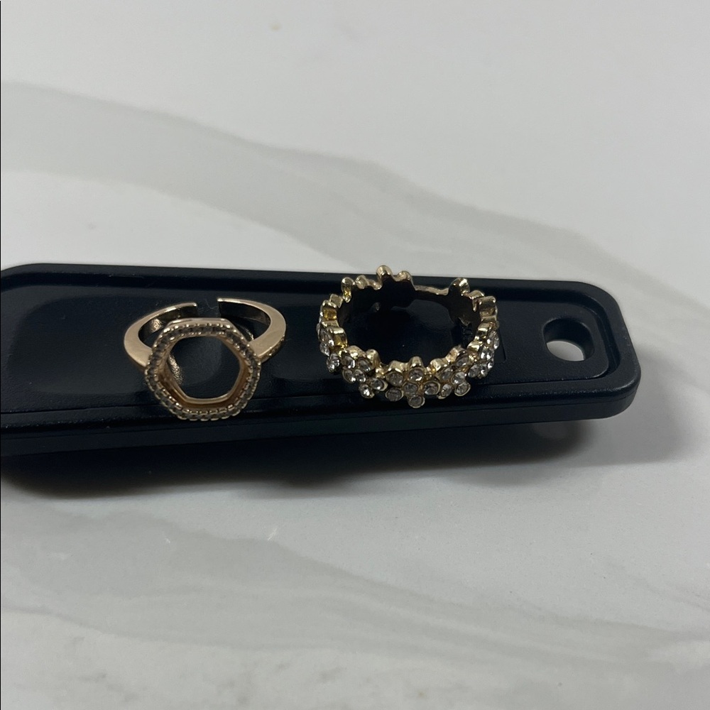 Elegant Gold and rhinestone Women's Ring Set